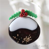 fused glass Christmas pudding 