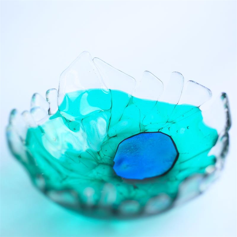 Fun fused glass fraggley bowl 