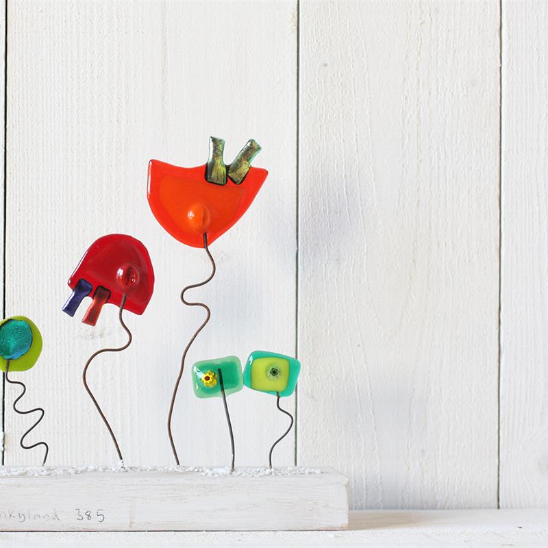 wonkyland fused glass flowers 385