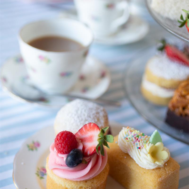 afternoon tea and fused glass workshop 