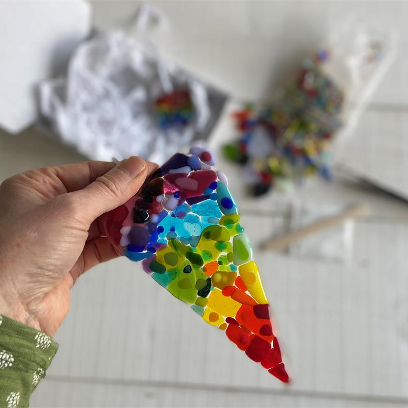 make at home glass fusing love heart kit