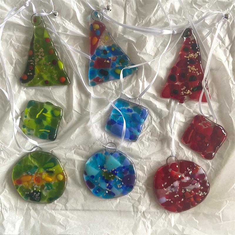 make at home family Christmas decorations glass fusing kit