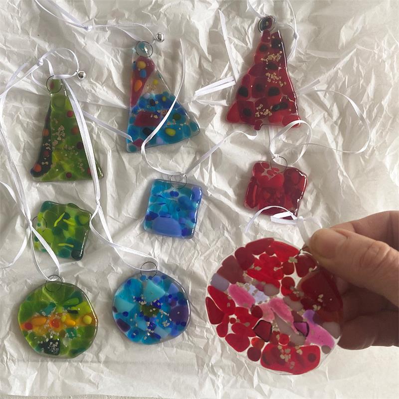 make at home family Christmas decorations glass fusing kit